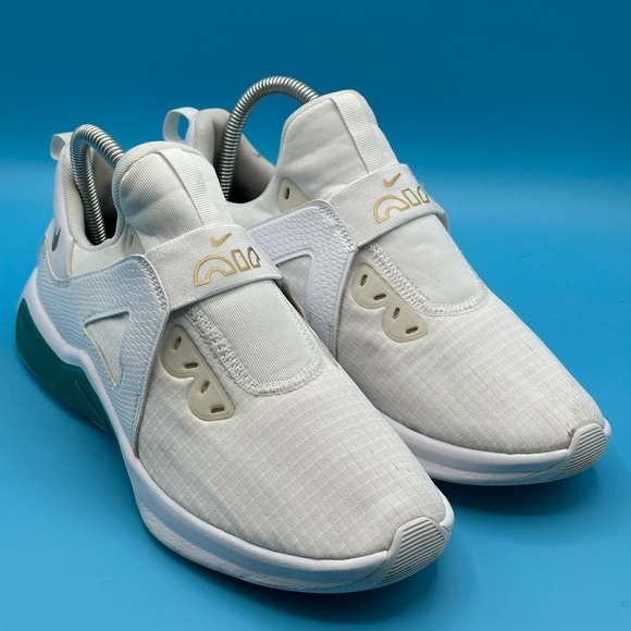 Nike Air Max Bella TR 5 - Picture 1 of 4